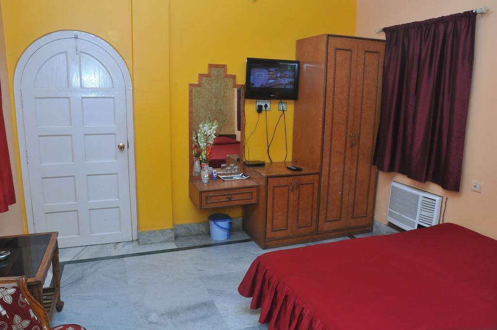 New Hotel White Palace Calcutta Chambre photo