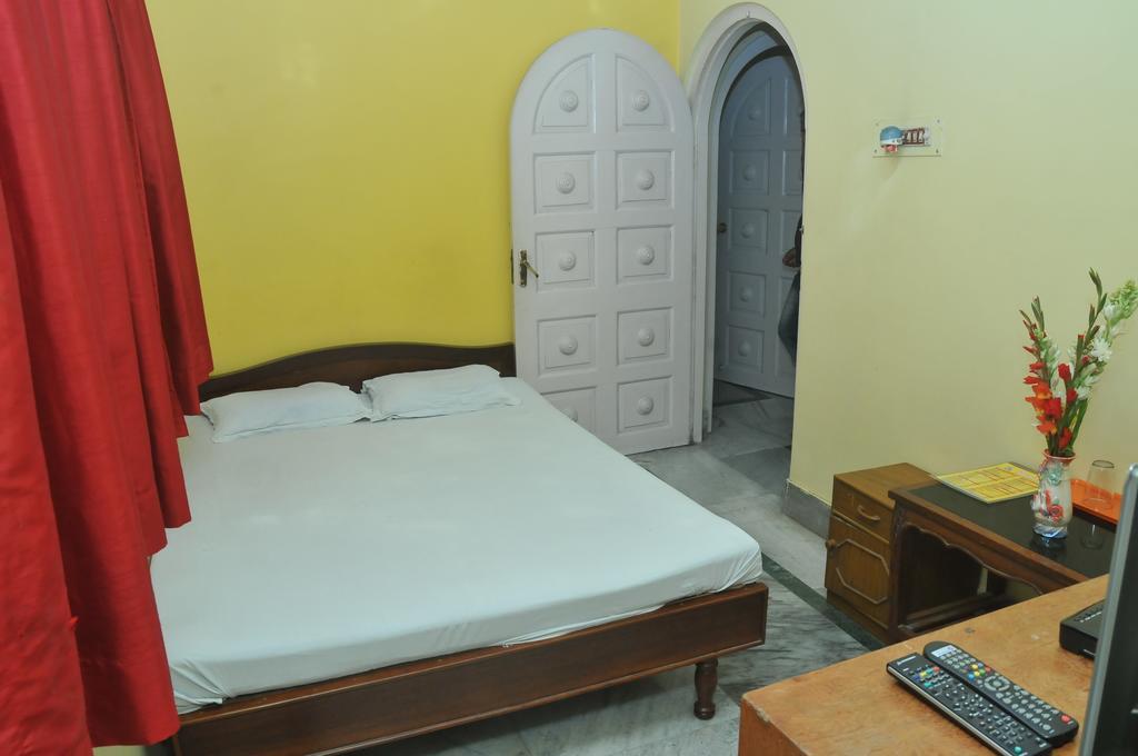 New Hotel White Palace Calcutta Chambre photo