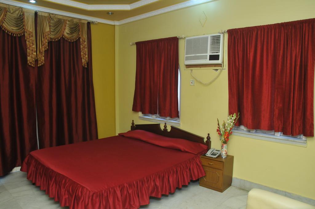 New Hotel White Palace Calcutta Extérieur photo